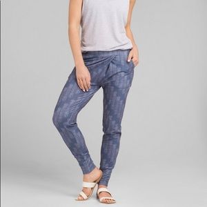 NWT Prana On the Road Pant Size Small